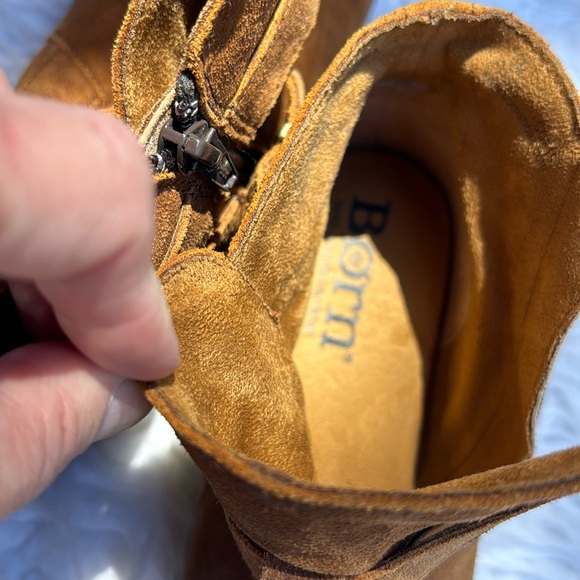 Born Distressed Chestnut Brown Suede Boots, Size 7.5 - Picture 14 of 16